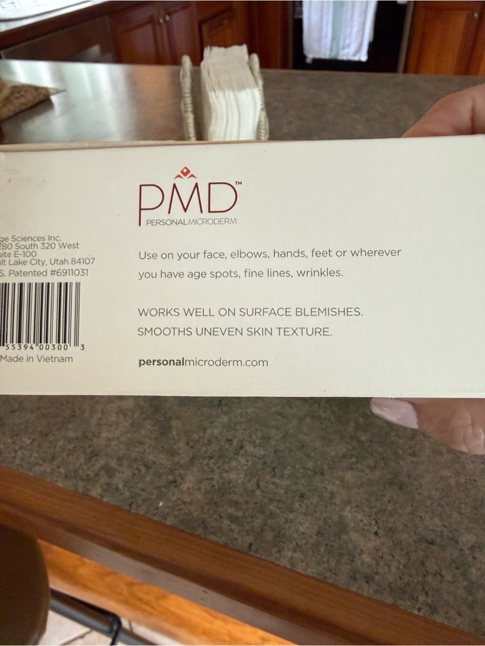 PMD Personal Microderm Box with Red Logo on White - Picture 3 of 7